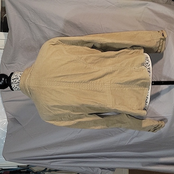 Khaki Jacket Frayed Edges Gold Accents Casual Chic Neutral Tones - Picture 5 of 7